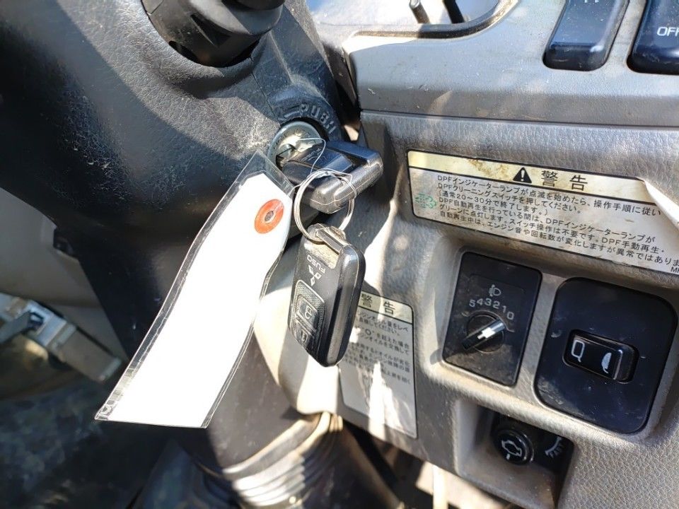 2021 Mitsubishi Fuso Canter auction photo 15