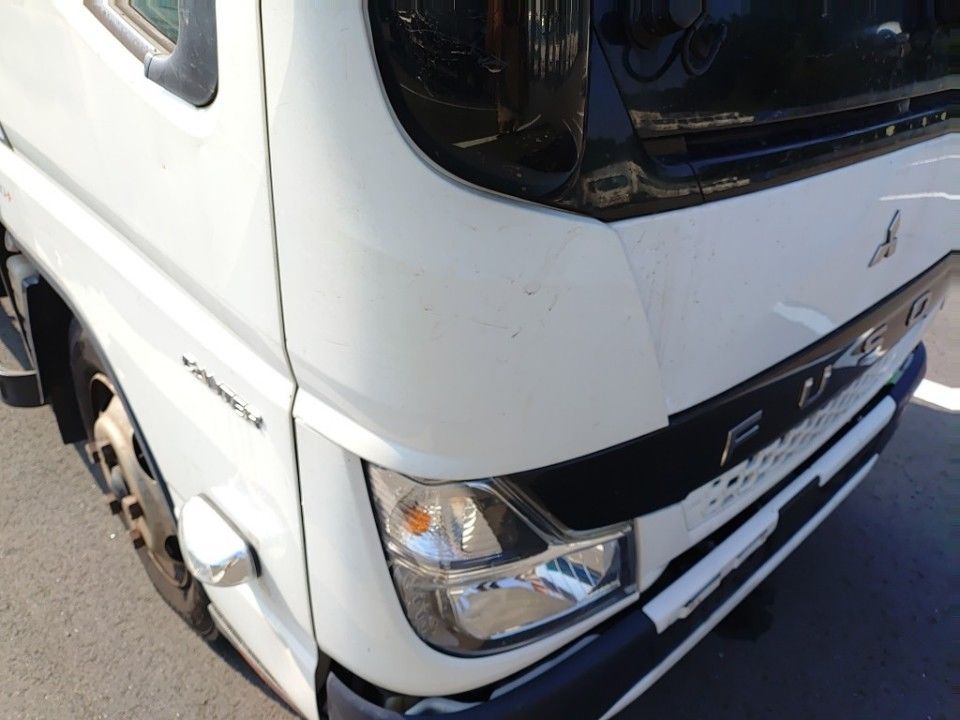 2021 Mitsubishi Fuso Canter auction photo 21