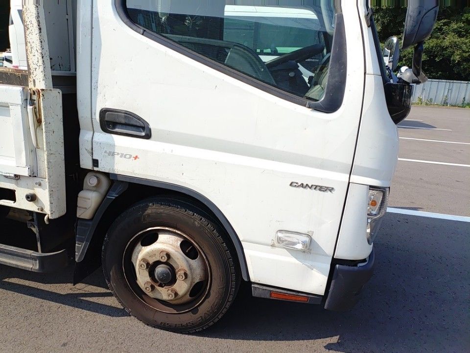 2021 Mitsubishi Fuso Canter auction photo 22