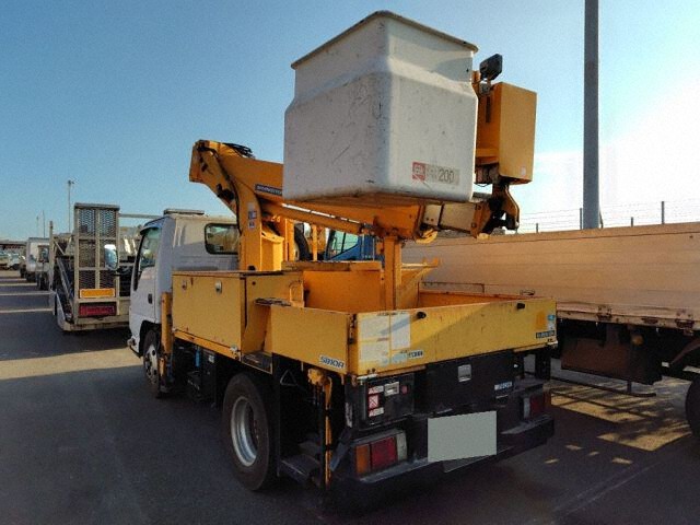 2011 Isuzu Elf Koushosagyou auction photo 2