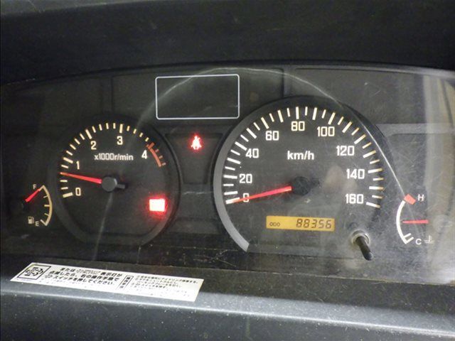 2010 Isuzu Elf dump auction photo 6
