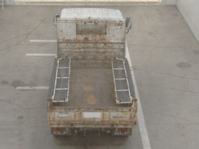 2010 Isuzu Elf dump auction photo 3