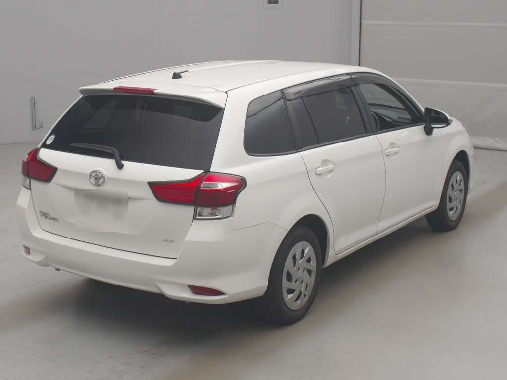 2021 Toyota Corolla Fielder EX 4WD auction photo 2