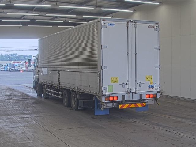 2012 Isuzu Giga アルミウイング auction photo 2