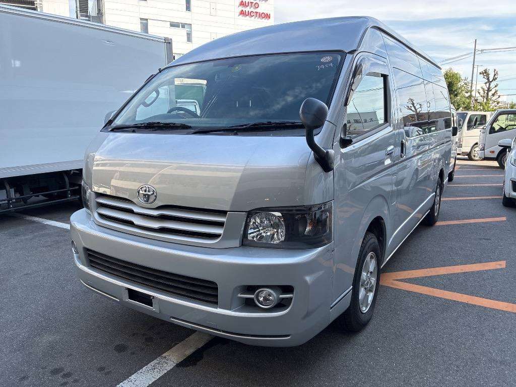 Japan Auction Vehicles 4 2008 Toyota Hiace グランドキャビン 4WD auction photo