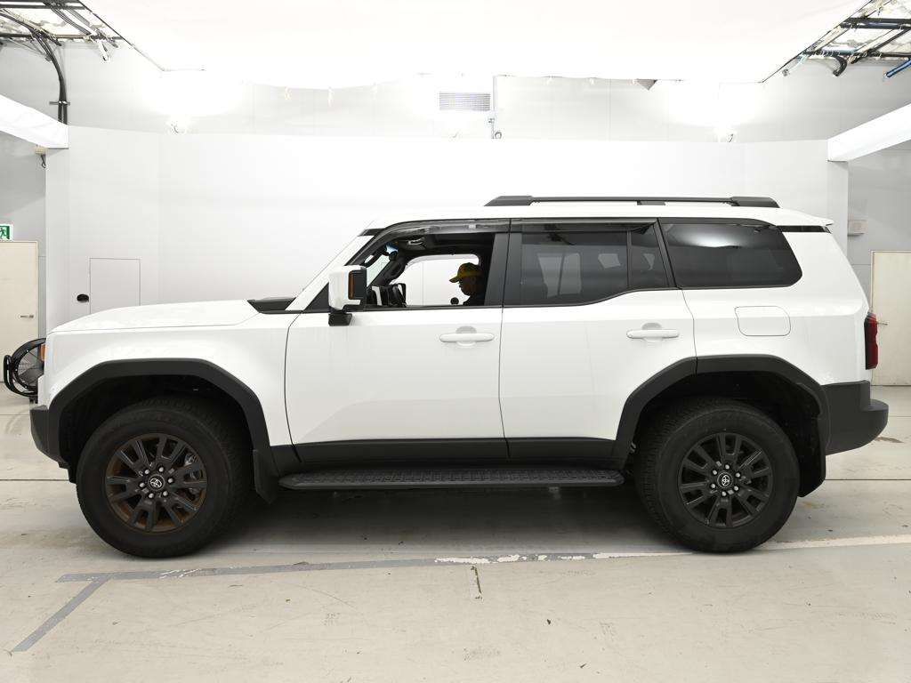 2025 Toyota Land Cruiser 250 VX 4WD auction photo 4