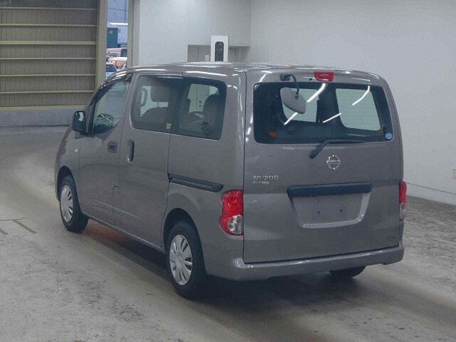 2018 Nissan NV200 Vanette Van GX auction photo 2
