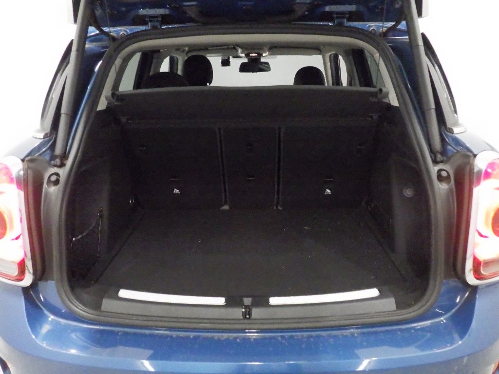 2019 MINI ミニ ワゴン Cooper D Crossover auction photo 8