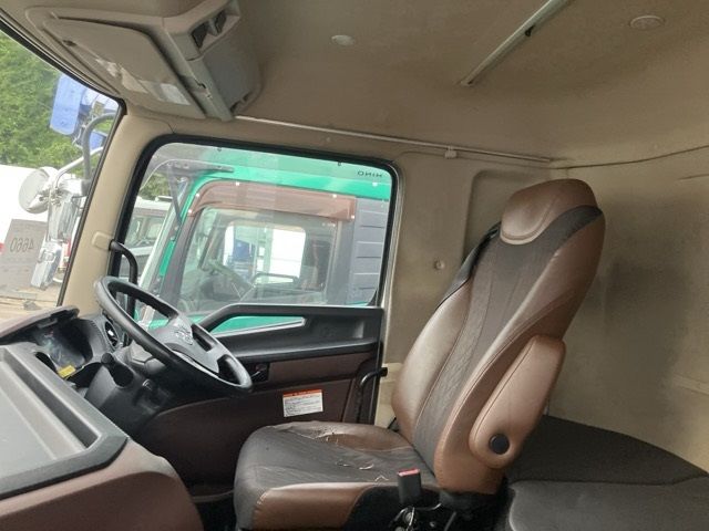 2018 Hino Profia レイゾウレイトウ auction photo 5