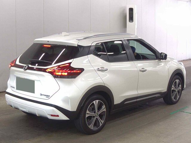 2022 Nissan Kicks XFOUR Style Edition 4WD auction photo 5