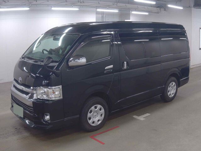 2016 Toyota Hiace GL 4WD auction photo 4