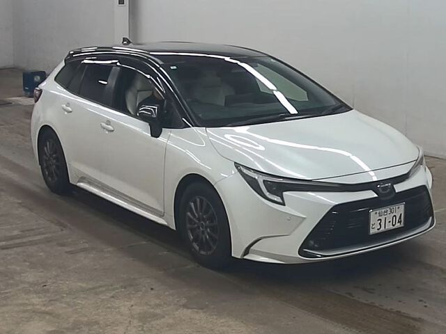 Japan Auction Vehicles 5 2024 Toyota Corolla Touring ハイブリッドWXB auction photo
