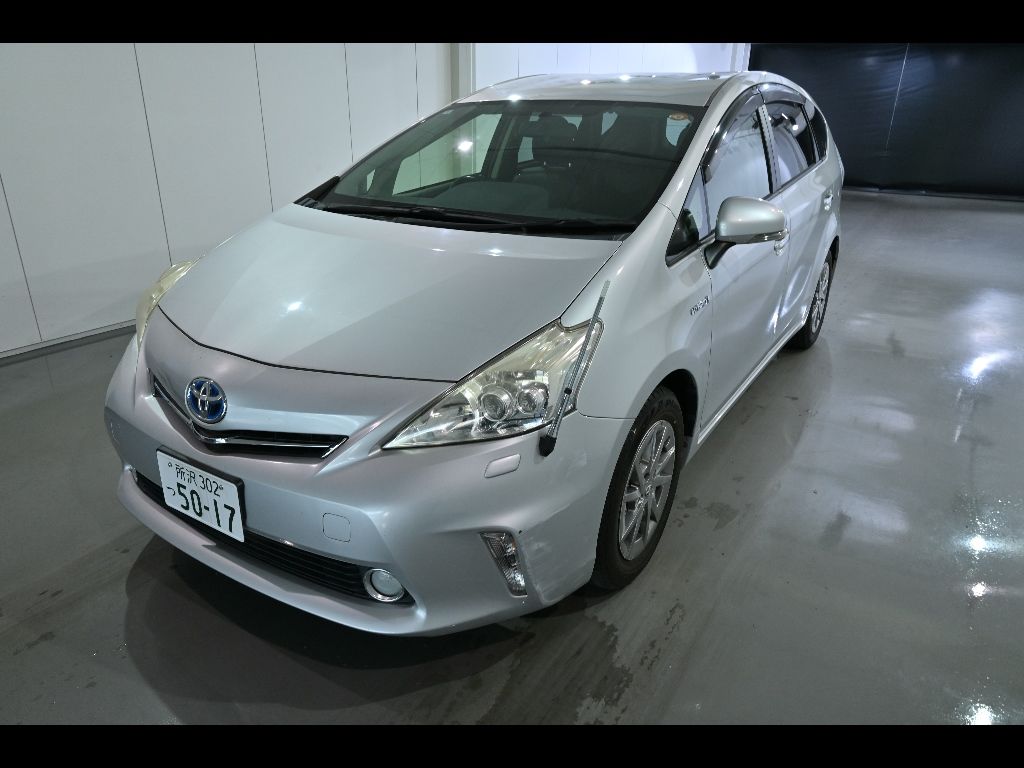 2014 Toyota Prius Alpha Gチューンブラック auction photo 4
