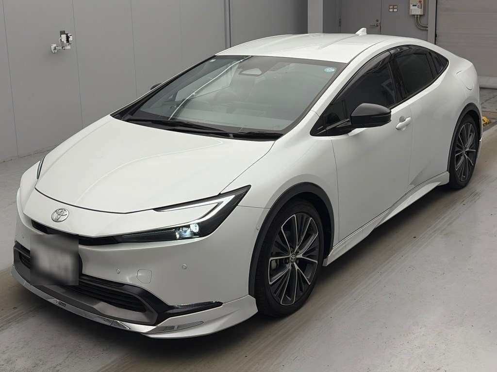 Japan Auction Vehicles 4 2024 Toyota Prius Z auction photo
