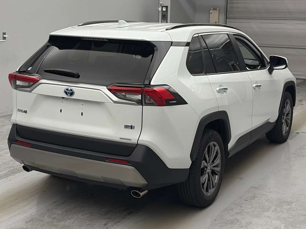 2023 Toyota RAV4 ハイブリッドG 4WD auction photo 2