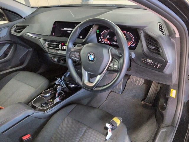 2020 BMW 1 Series 118Iプレイコンフォト auction photo 3