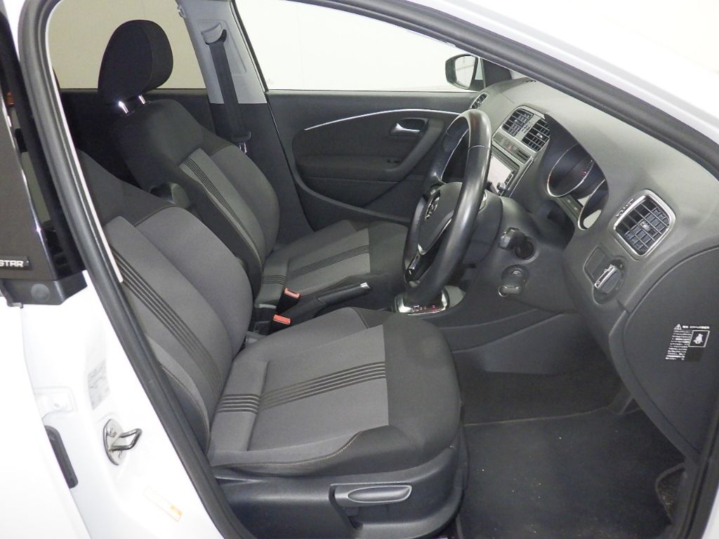 2016 Volkswagen ポロ 5HB オールスター auction photo 6