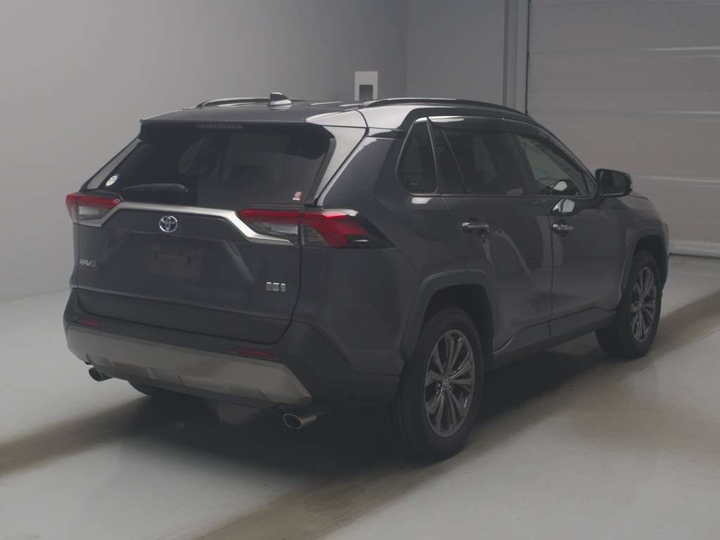 2022 Toyota RAV4 Hybrid G ​​4WD auction photo 2