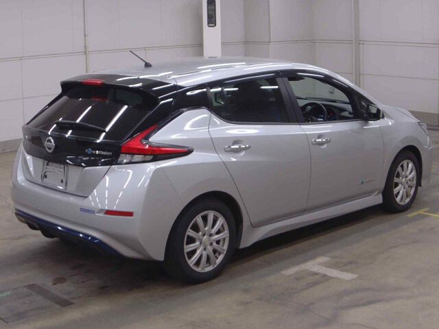 2018 Nissan Leaf S auction photo 5