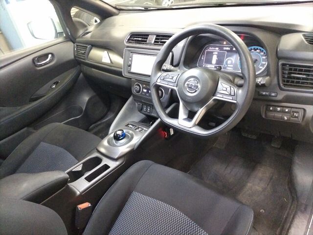 2018 Nissan Leaf S auction photo 3