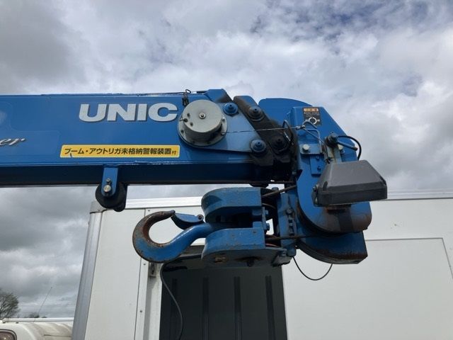 2017 Mitsubishi Fuso Canter Flat crane, 3-stage auction photo 20