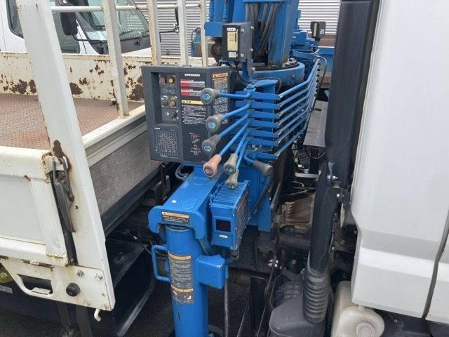 2017 Mitsubishi Fuso Canter Flat crane, 3-stage auction photo 21