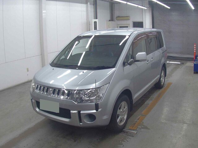 2015 Mitsubishi Delica D:5 M auction photo 4