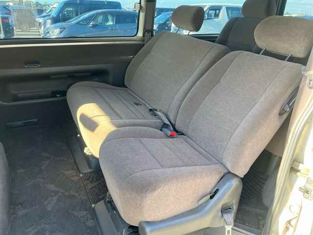 2004 Toyota Hiace Super Custom G auction photo 7