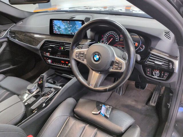 2017 BMW 5 Series 523D M Sport auction photo 3