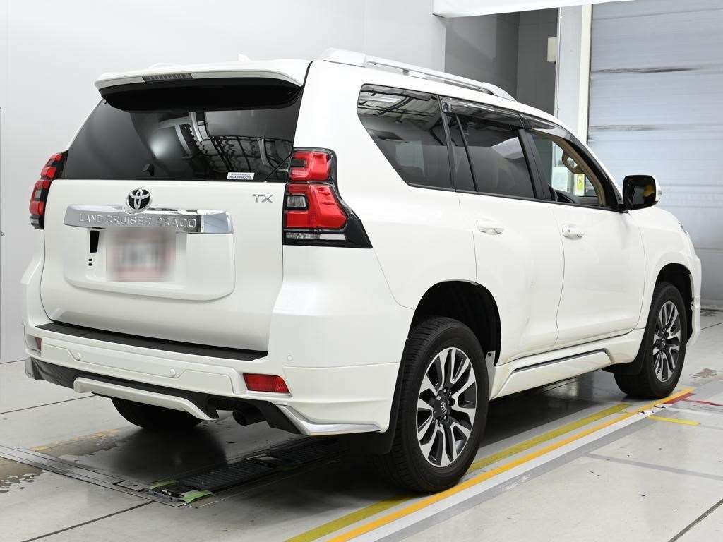 2023 Toyota Land Cruiser Prado TX Lパッケージ 4WD auction photo 2