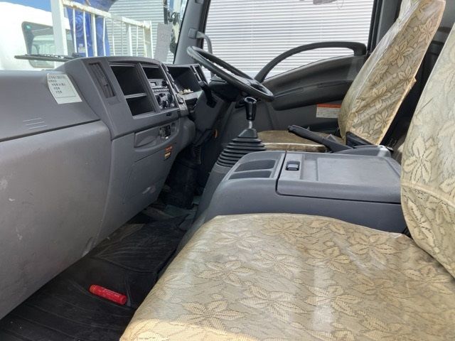 2011 Isuzu Forward ヒラ.クレーン auction photo 5