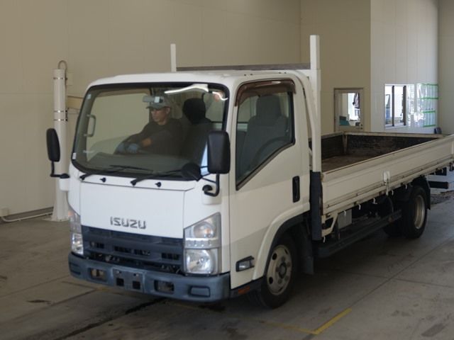 2011 Isuzu Elf ヒラ Japan auction vehicle