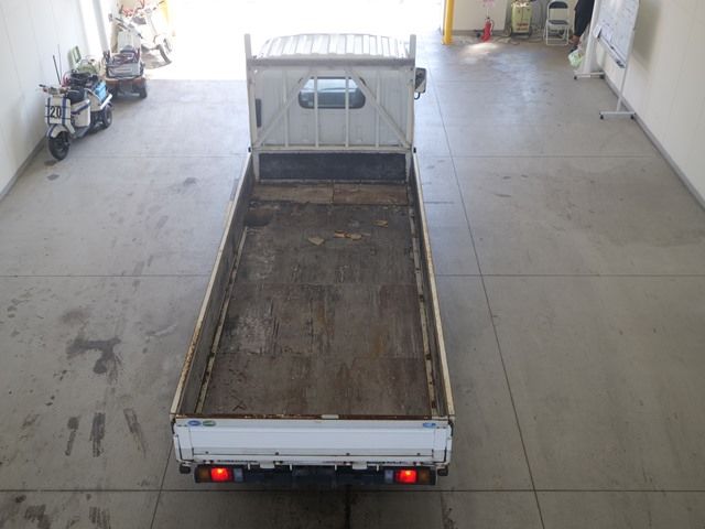 2011 Isuzu Elf ヒラ auction photo 3