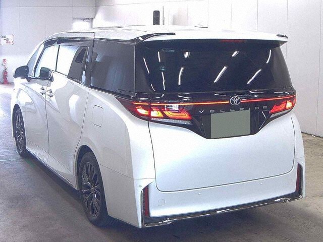 2024 Toyota Vellfire Z Premier auction photo 2