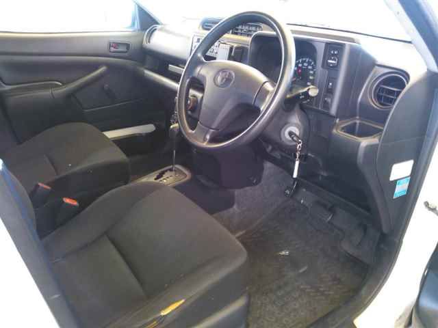 2016 Toyota Probox DXコンフォート auction photo 3