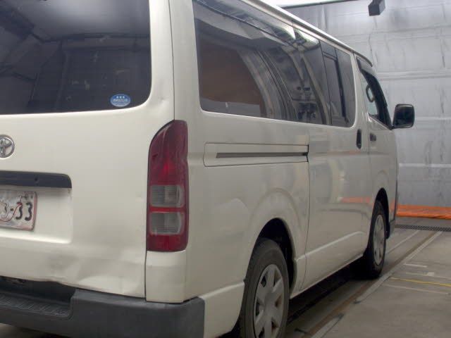 2005 Toyota ハイエースV DX 1.2トン 6ニン auction photo 5
