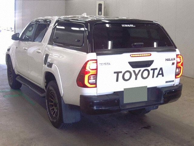 2023 Toyota Hilux Z GRスポーツ 4WD auction photo 2