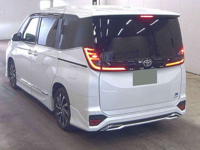 2025 Toyota Noah ハイブリッドS-Z auction photo 2