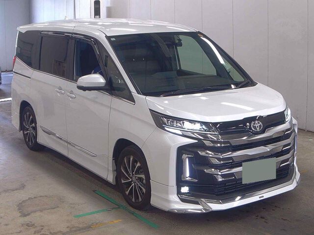 2025 Toyota Noah ハイブリッドS-Z Japan auction vehicle