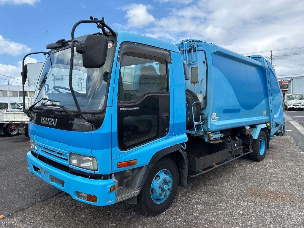 2007 Isuzu Forward Jinkaisha Japan auction vehicle