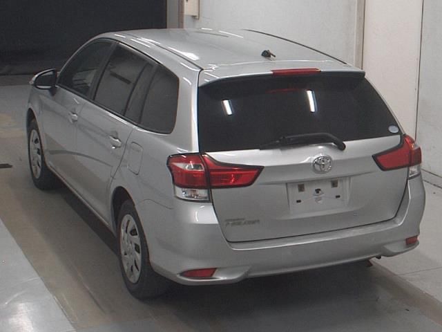 2015 Toyota Corolla Fielder 1.5X auction photo 2