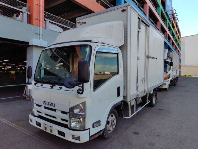 2013 Isuzu Elf Panel van auction photo 4