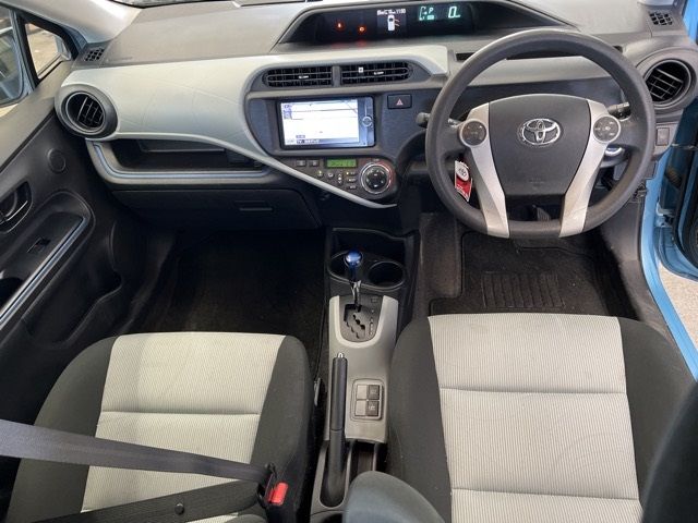 2013 Toyota Aqua S auction photo 5
