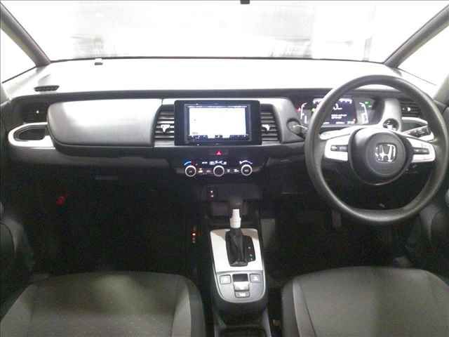 2022 Honda Fit 4WD ベーシック auction photo 5