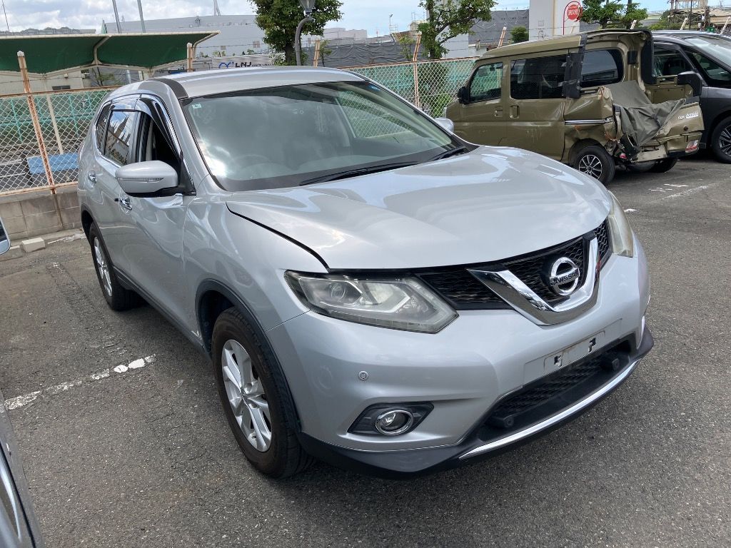 Japan Auction Vehicles 7 2016 Nissan X-Trail 20X Emergency Brake Package auction photo