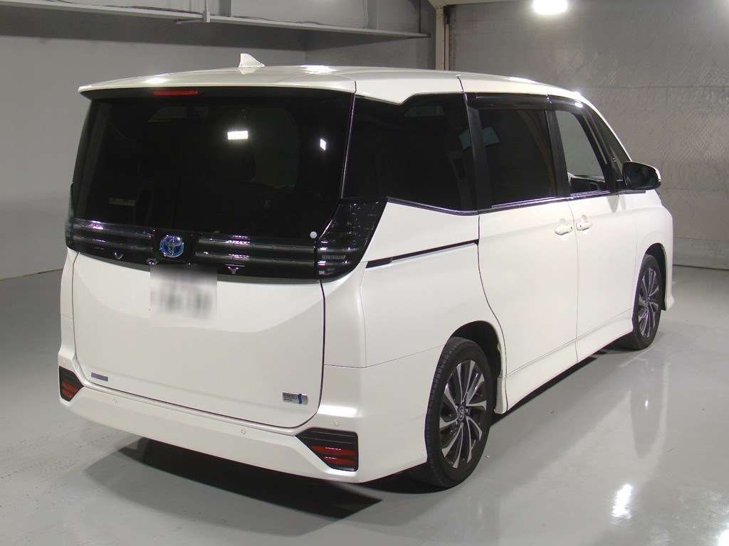 2022 Toyota Voxy ハイブリッドS-Z auction photo 2