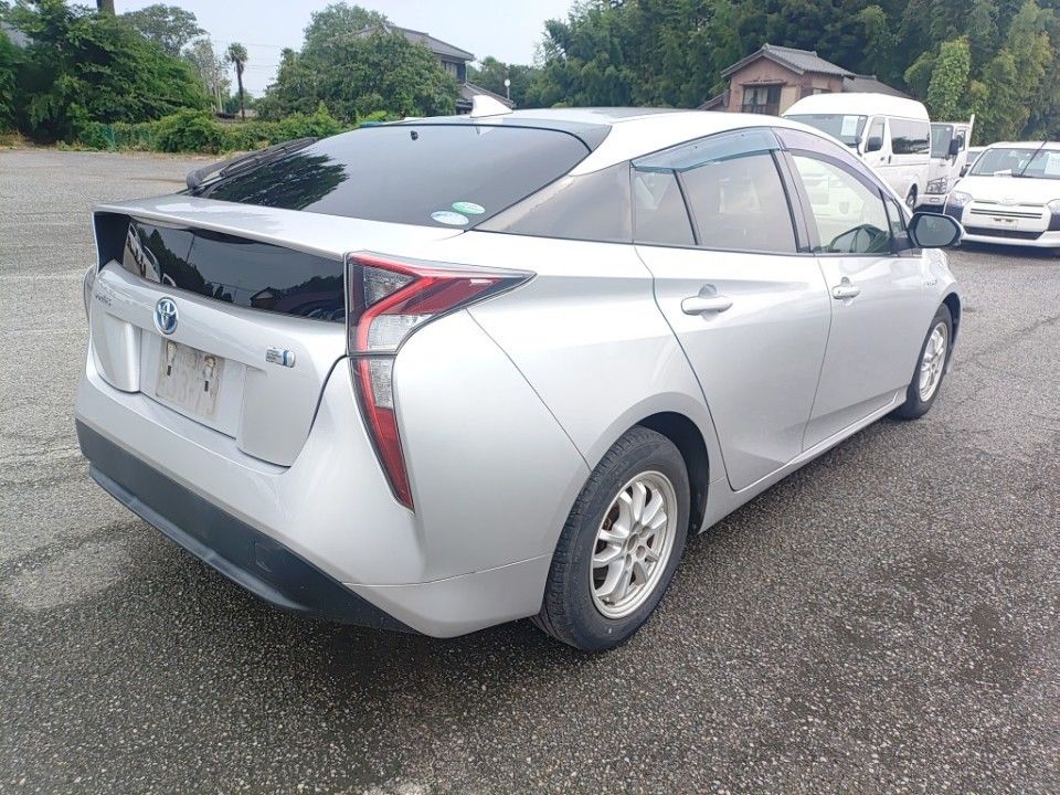 2017 Toyota Prius auction photo 2