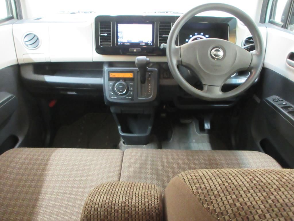 2011 Nissan モコ X auction photo 3