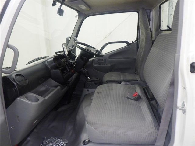 2019 Toyota Dyna Flatbed auction photo 8