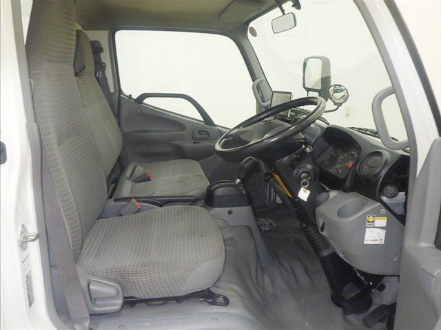 2019 Toyota Dyna Flatbed auction photo 5